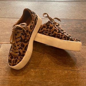 Steve Madden Platforms!